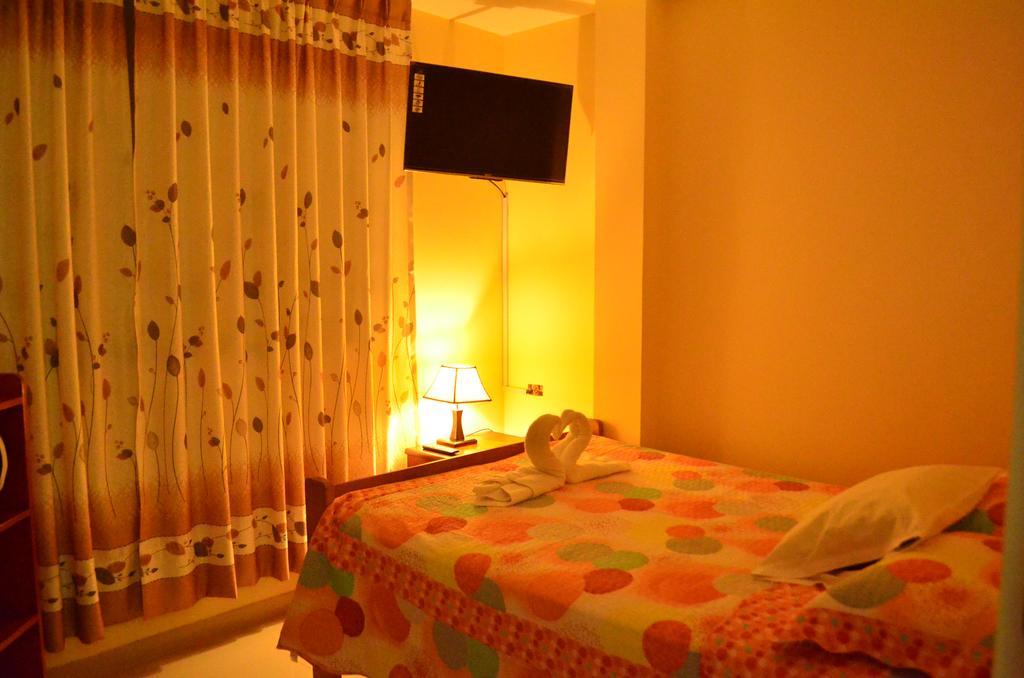 Rosenverg B&B Tours リマ エクステリア 写真